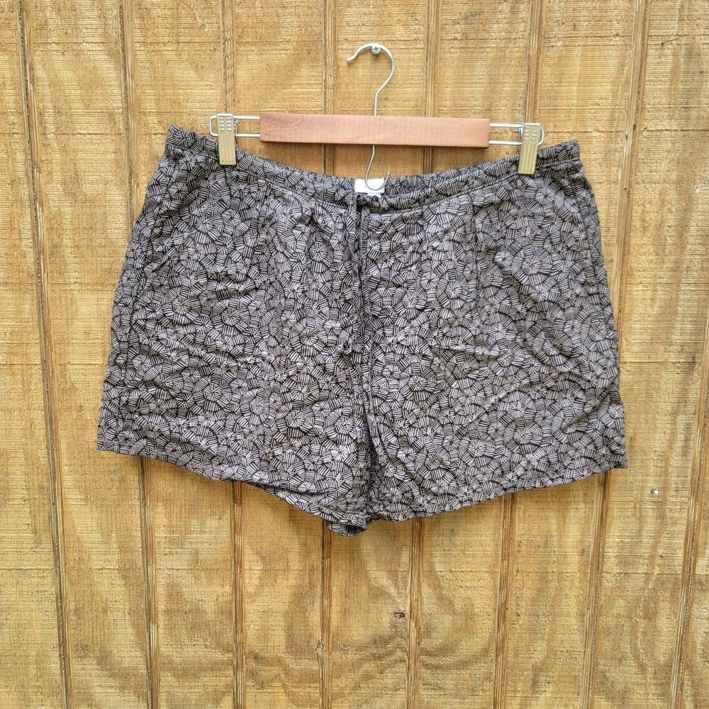 Garnet Hill Geometrical Pull On Drawstring Waist Shorts Womens Size 8